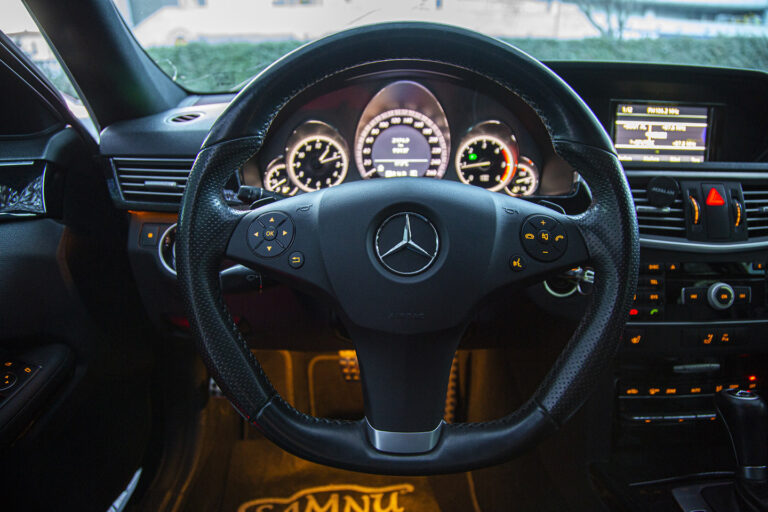 2011 Mercedes-Benz E220 CDI Avantgarde -16