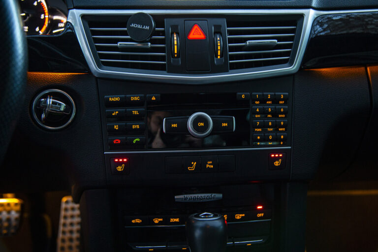 2011 Mercedes-Benz E220 CDI Avantgarde -17