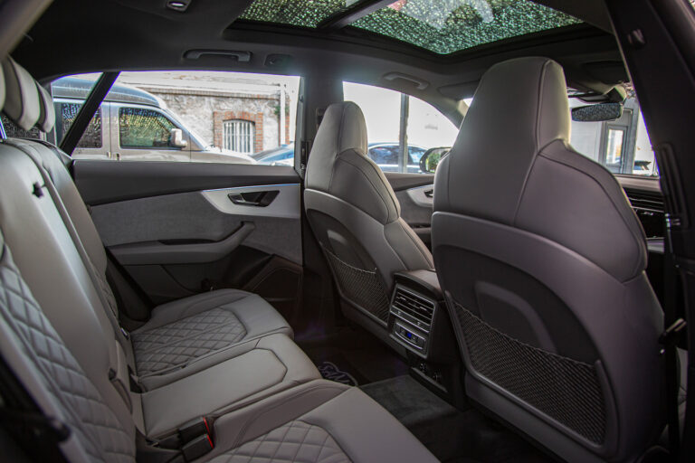 2023 Audi Q8 55TFSIe -11