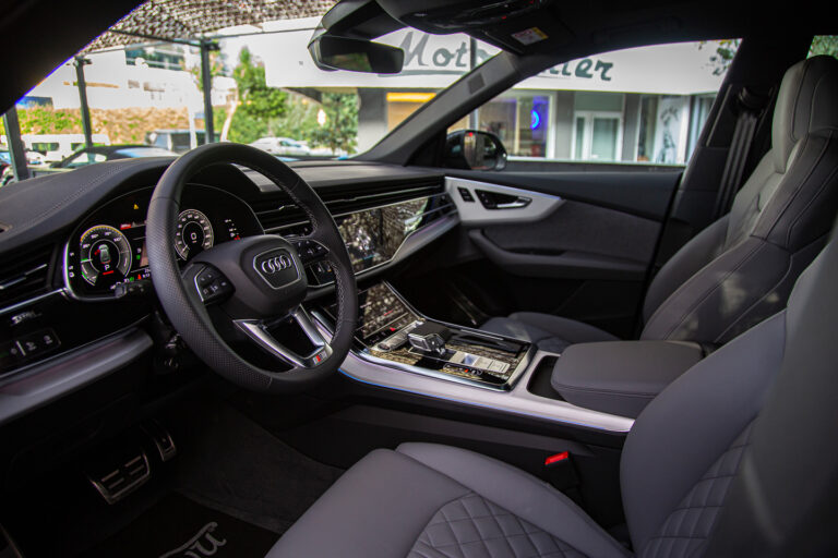 2023 Audi Q8 55TFSIe -9