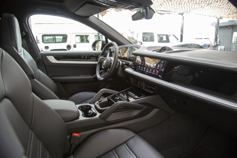 2023 Porsche Cayenne Coupe -11