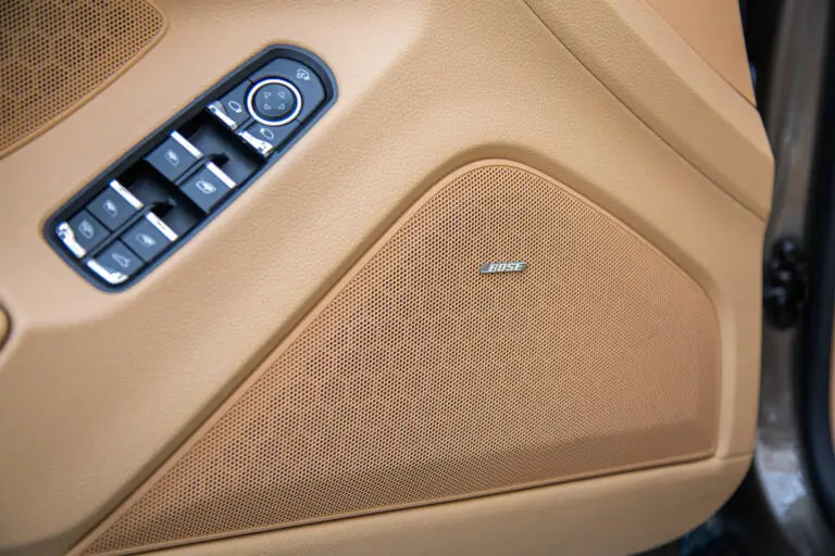 2011 Porsche Panamera 4S -18