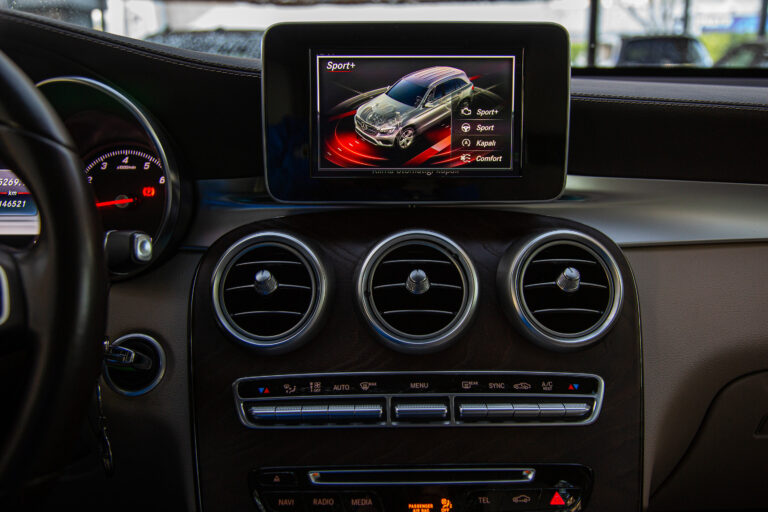 2017 Mercedes-Benz GLC250 4Matic Exclusive -21