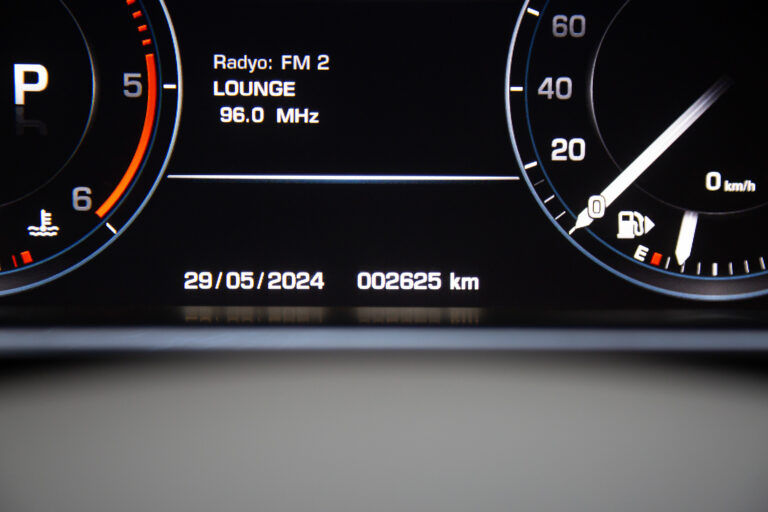 2015 Land Rover Range Rover 3.0 SDV6 Autobiography -28