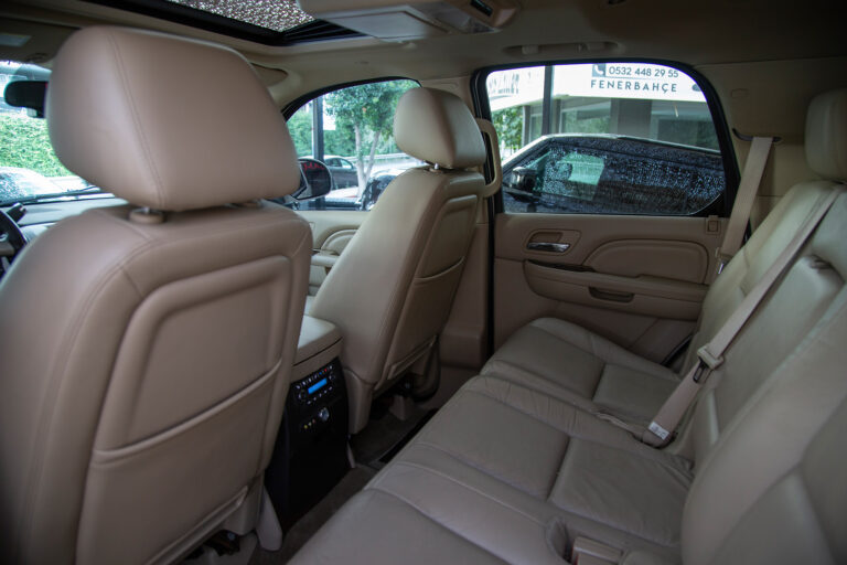 2011 Cadillac Escalade V8 Hybrid -10