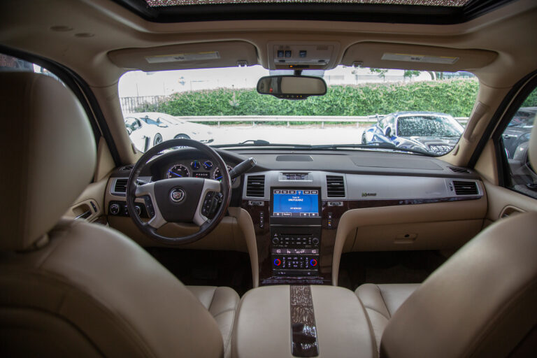 2011 Cadillac Escalade V8 Hybrid -13