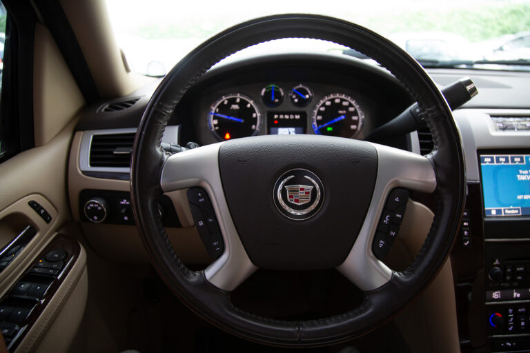 2011 Cadillac Escalade V8 Hybrid -23