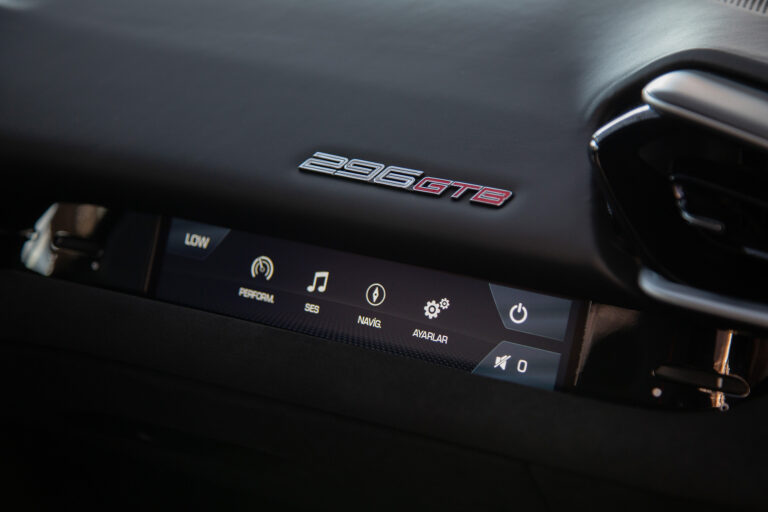 2024 Ferrari 296GTB -18