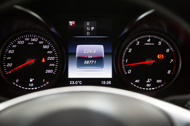 2017 Mercedes-Benz C180 Coupé AMG 9G -18