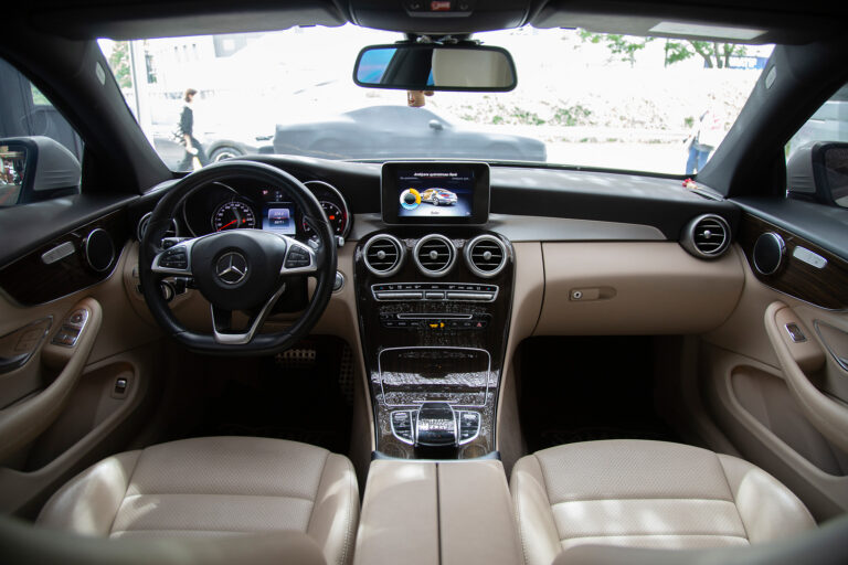 2017 Mercedes-Benz C180 Coupé AMG 9G -21