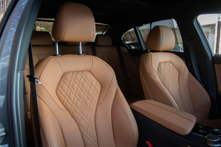 2023 BMW 5.20i MSport -17