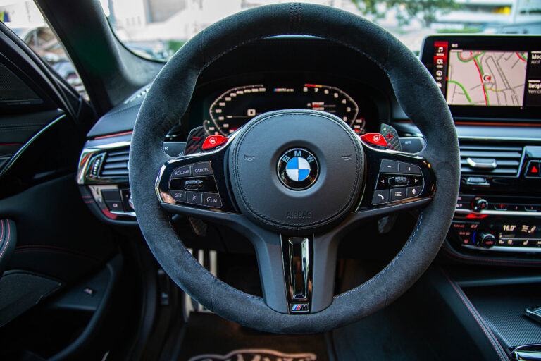 2021 BMW M5 CS xDrive -24