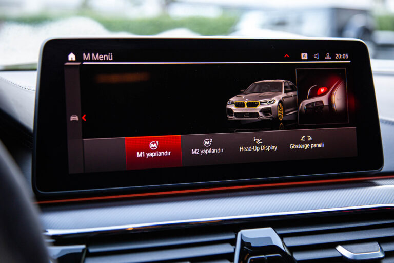 2021 BMW M5 CS xDrive -29