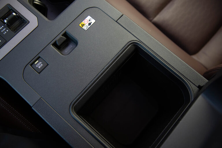 2024 Toyota Land Cruiser Prado -31