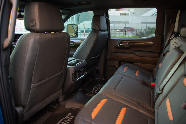 2023 GMC Sierra AT4 -10