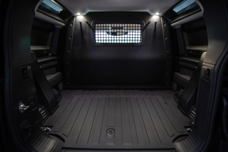 2024 Land Rover Defender Hardtop 90 -25