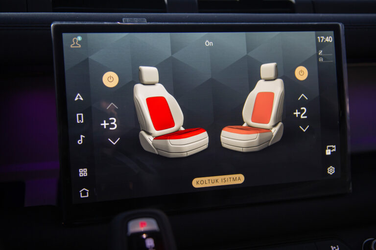 2024 Land Rover Defender Hardtop 90 -28