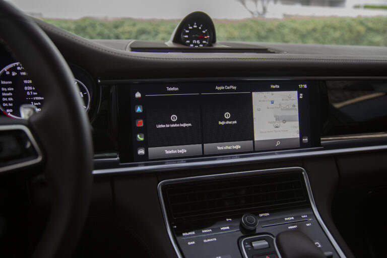 2023 Porsche Panamera 4S