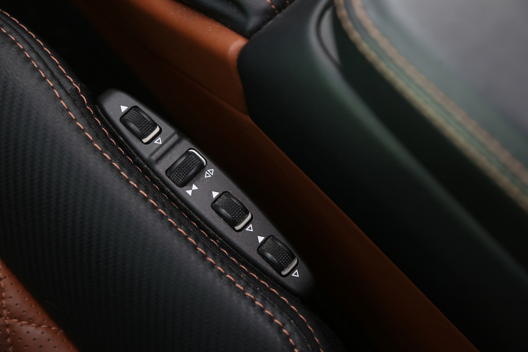 2017 Mercedes-Benz G63 AMG -25